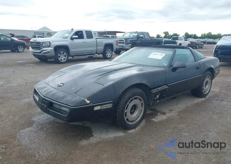 1984 Chevrolet Corvette из США, поврежденный, VIN 1G1AY0783E5109631